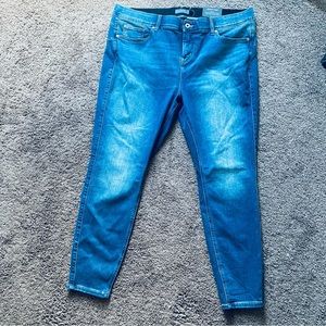 Torrid Women's Bombshell Skinny Premium Stretch Denim Blue Jeans Size 22R NWT